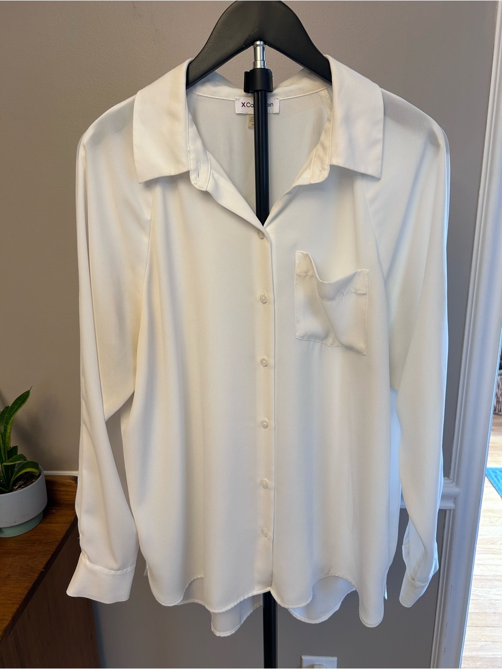 Calvin Klein White Long-Sleeve Button Down Shirt
